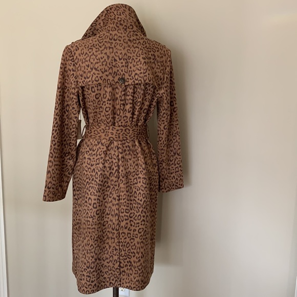 Chico’s Leopard faux suede light weight coat - Picture 5 of 13